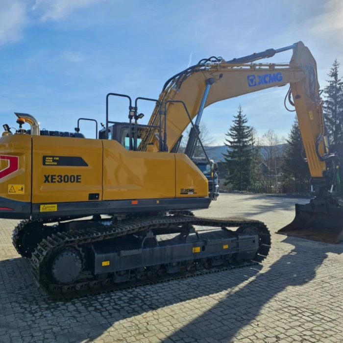 f9b94367-4c37-4dc0-bbba-a4e7f8ceb020