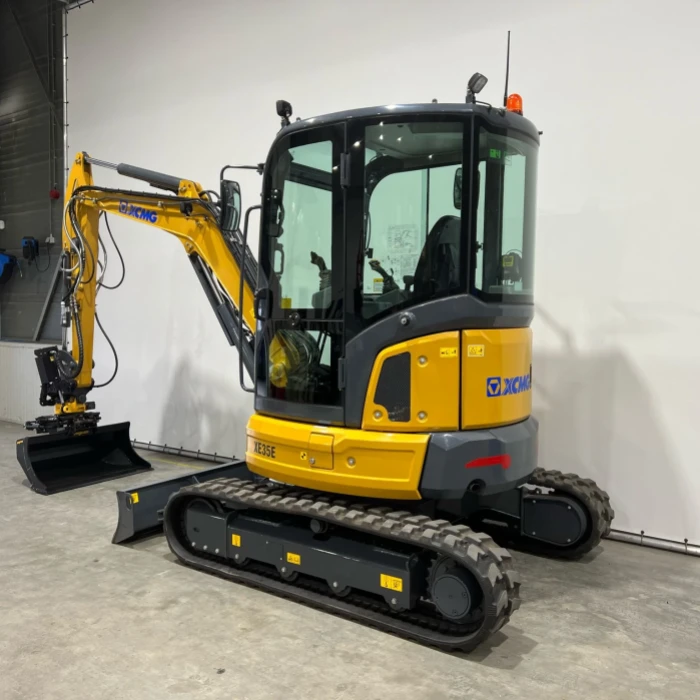XCMG XE35E dízel üzemű minikotró