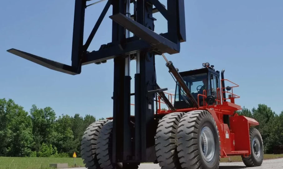 GYORS RAKODÁS, GÖRDÜLÉKENY MUNKA, PONTOSAN BETARTOTT HATÁRIDŐK. ÖN IS ERRE TÖREKSZIK?